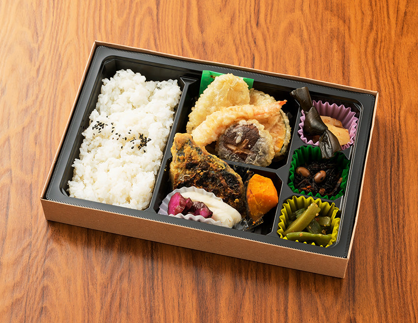 天ぷら焼き魚弁当